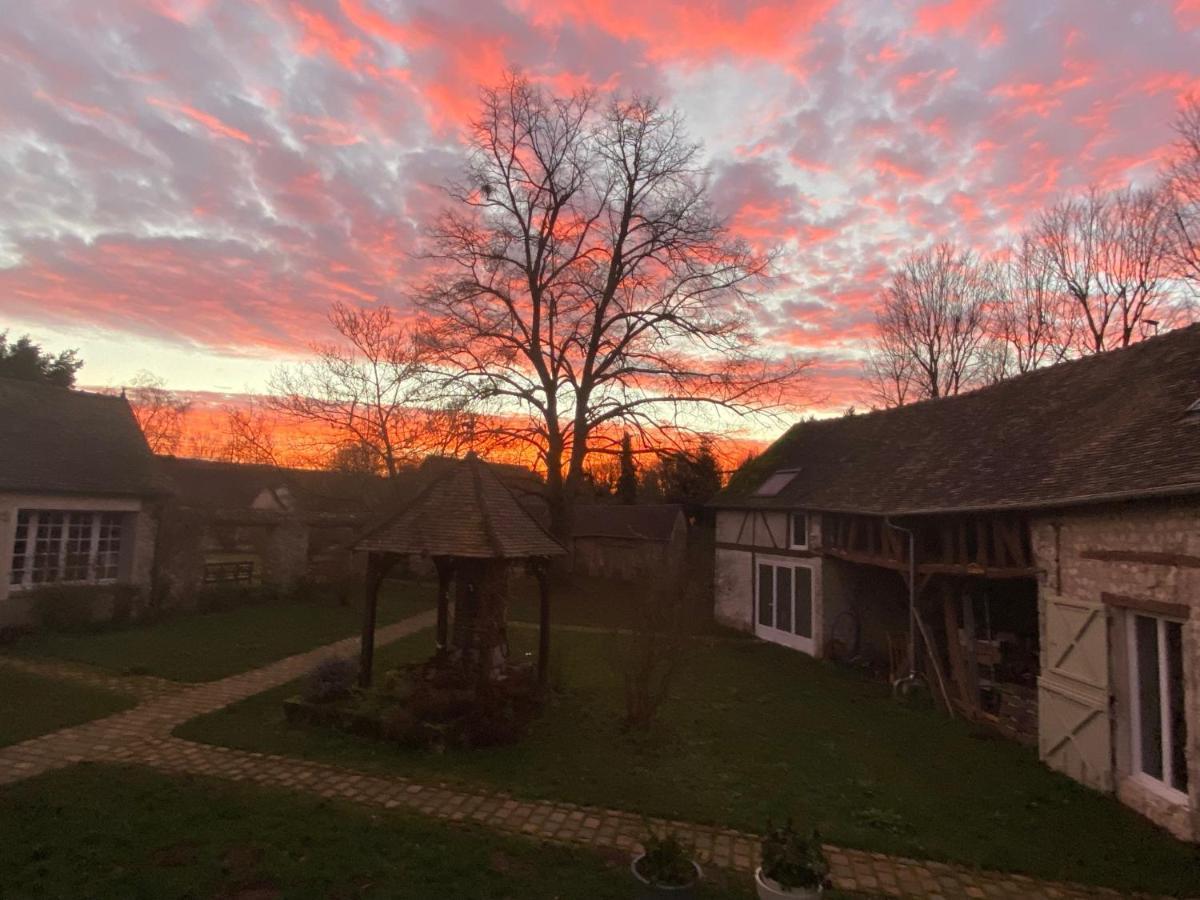Une Vie En Rose Pressagny-lʼOrgeuilleux Exterior foto